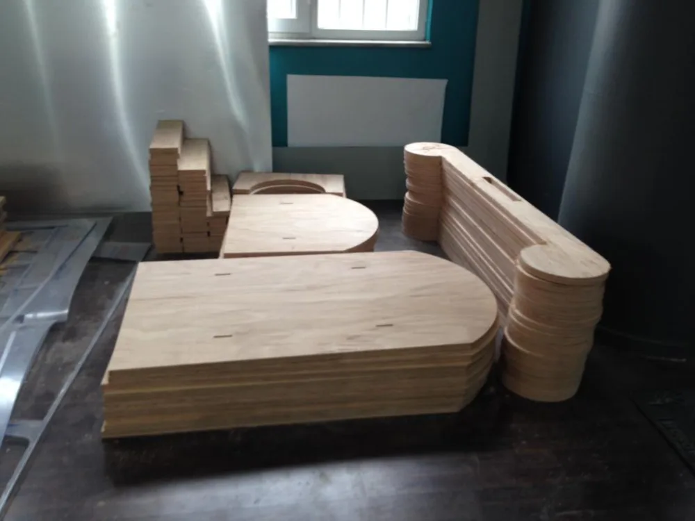 CNC ile kesilmiş yuvarlatılmış ahşap parçalar