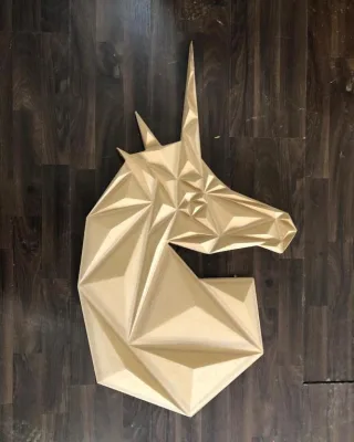 Geometric horse-head wall decoration